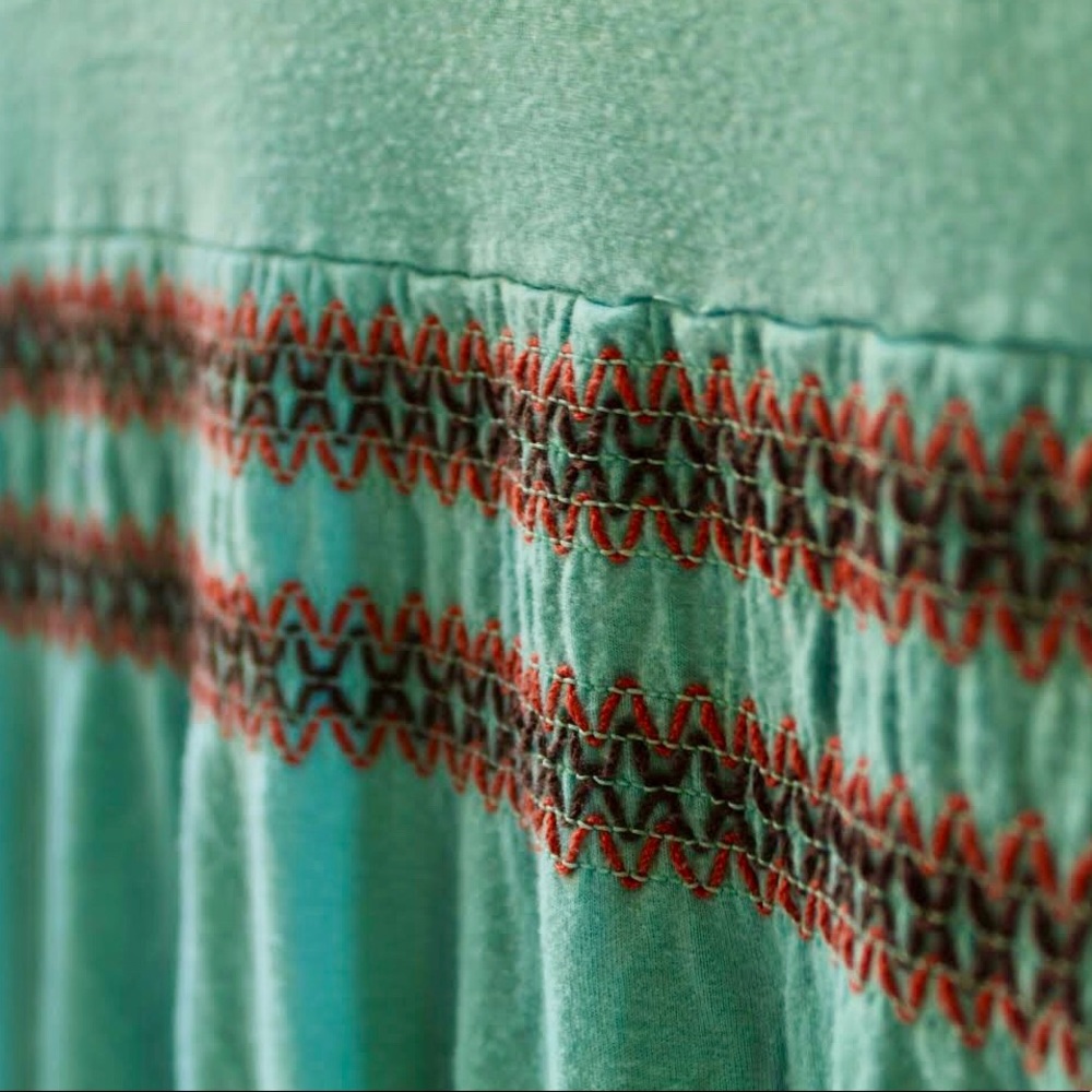 American Rag Tank - Picture 3 of 4